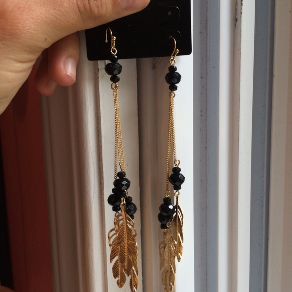 CLOSET CLOSING SALE!