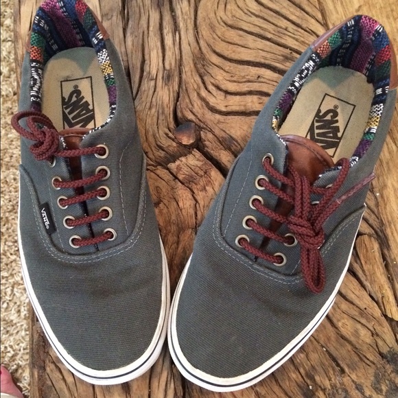 Like new Vans tennis shoes