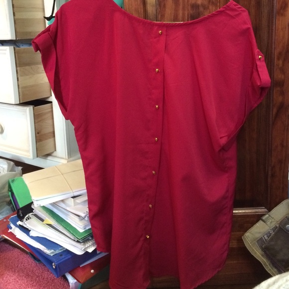 Charlotte Russe pink/maroon shirt with gold detail - Picture 2 of 3