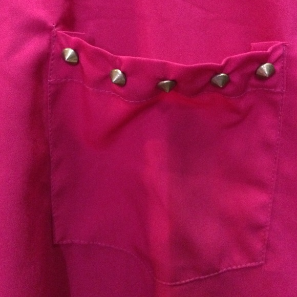 Charlotte Russe pink/maroon shirt with gold detail - Picture 3 of 3