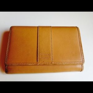 Coach Bifold Tan Wallett
