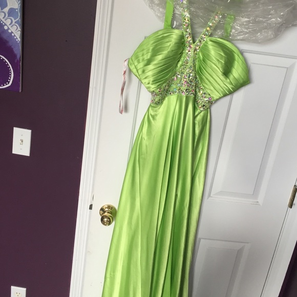 Lime green prom dress!