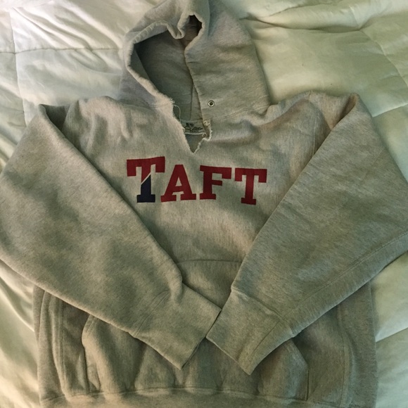 Vintage looking Taft sweatshirt