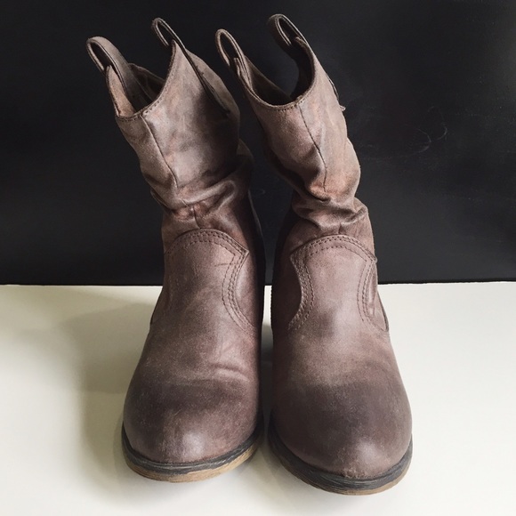 Leather Low Cut Boots