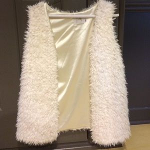 Tourance faux fur vest
