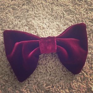 American apparel bow