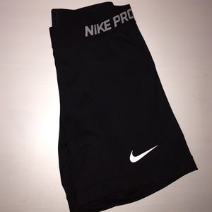 Black Nike Pros