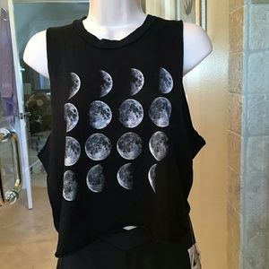 Moon phase muscle tank