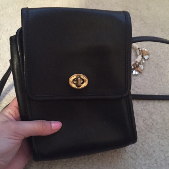 Vintage coach crossbody - Picture 2 of 4