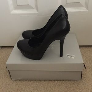 Jessica Simpson "Given" Platform Pumps