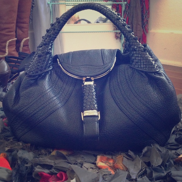 👜❤️🎉Fendi Spy Bag lamb calf black leather👜❤️🎉