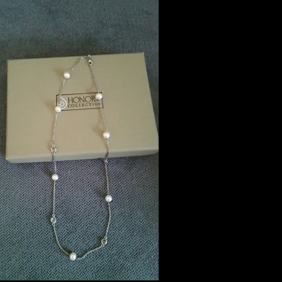 PRICE ⤵ 18" Honora Cultured Pearl & White Topaz