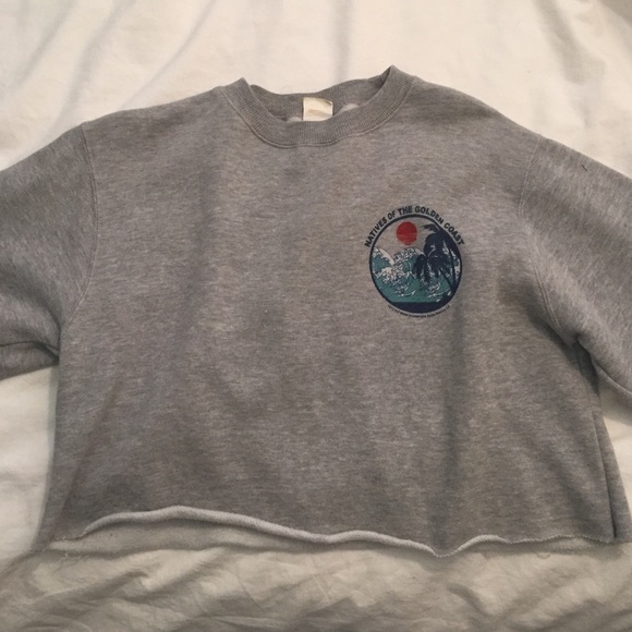 cropped sweatshirt