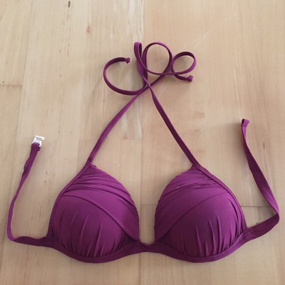 Brazillian padded swimsuit top never worn S-M new
