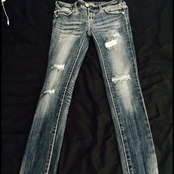 Almost Famous Distressed Jeans