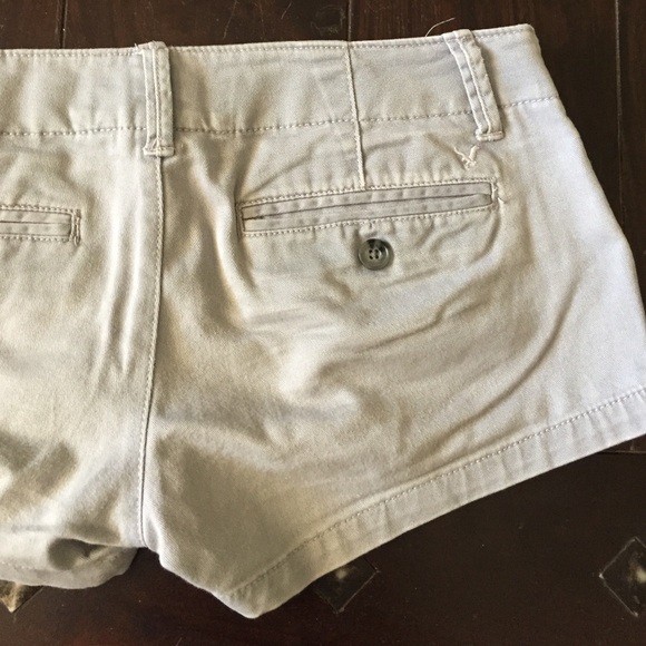 Shorts - Picture 2 of 3