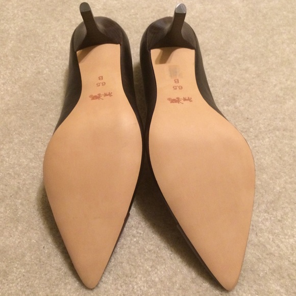 Coach Brown Pumps - Picture 3 of 3