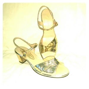 Vintage Gold Easy Street dressy Sandal