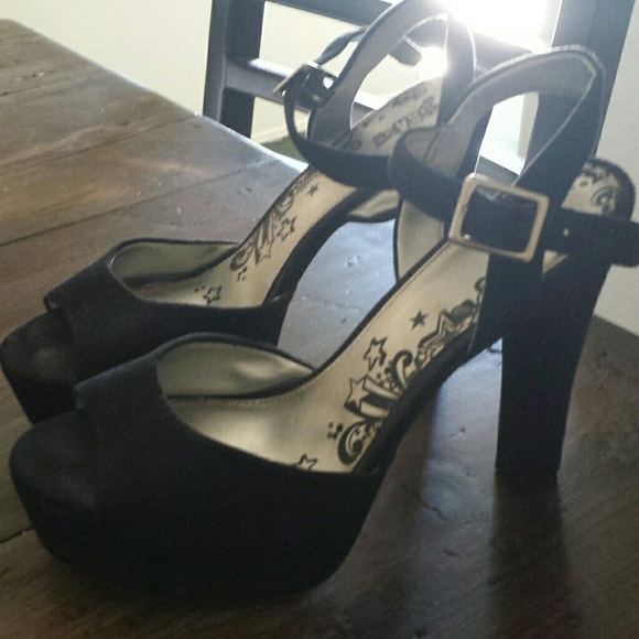 Black heels with Platform