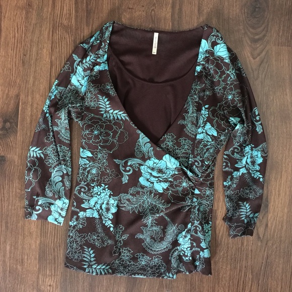 Blue/Brown Patterned Top