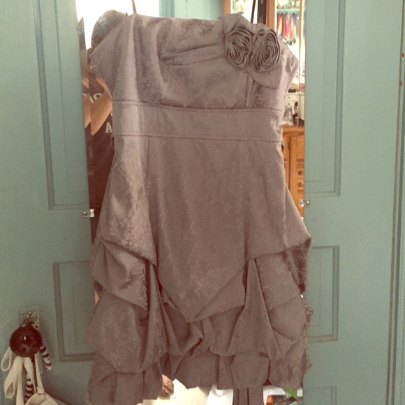 Grey dress!