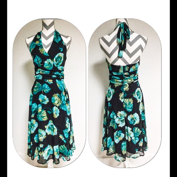 Connected Apparel Dresses & Skirts - Floral Chiffon Halter Dress