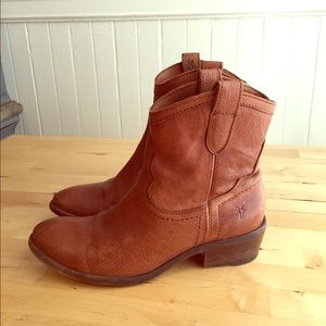 SOLD! Frye bootie!