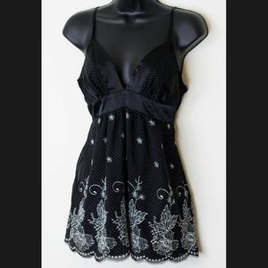 Do & Be Size Medium Juniors Black Sexy Top