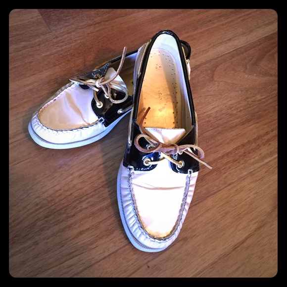 Sperry top-sider boats 🌻