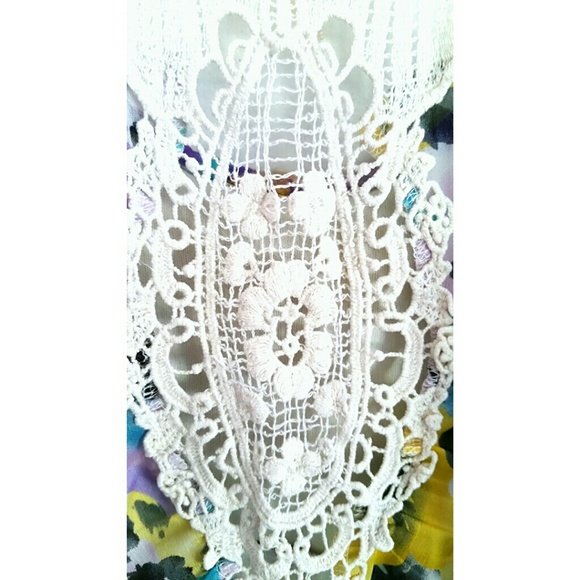 Triple Ruffle Tank - Picture 3 of 4