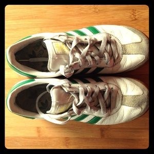 Vintage Samoa Adidas sneakers