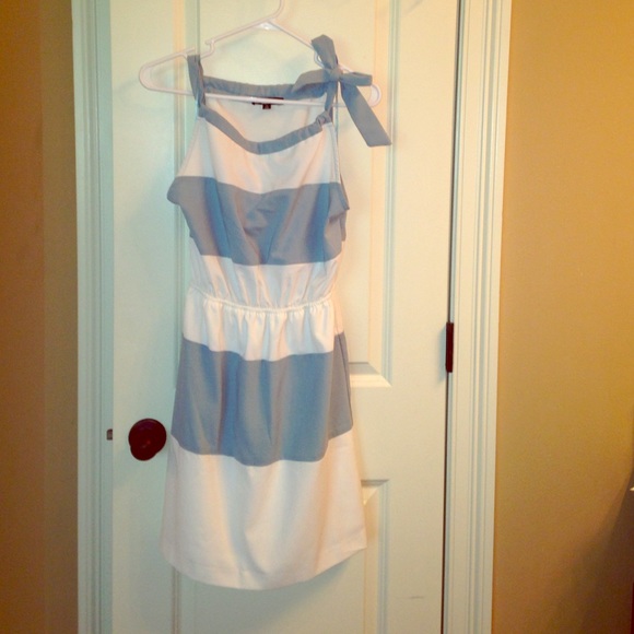 Mod Cloth C Luce Blue and White dress