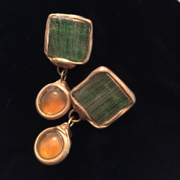 Earrings - Picture 2 of 3