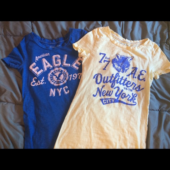 Lot of 2 American Eagle graphic tees XS