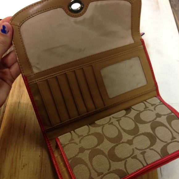Coach wallet - Picture 2 of 4