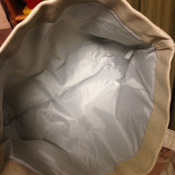 Michael Kors purse - Picture 3 of 3