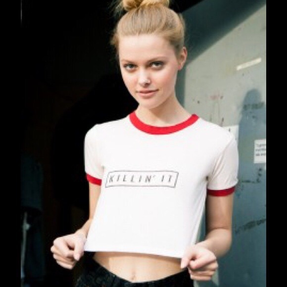 Brandy Melville killin' it tee - Picture 3 of 3