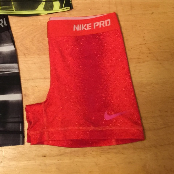 ISO THIS BRA TO MATCH MY PROS - Picture 2 of 2