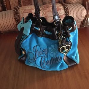 Hundred percent authentic juicy couture