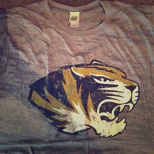 Mizzou grey burnout T-shirt-Size Large