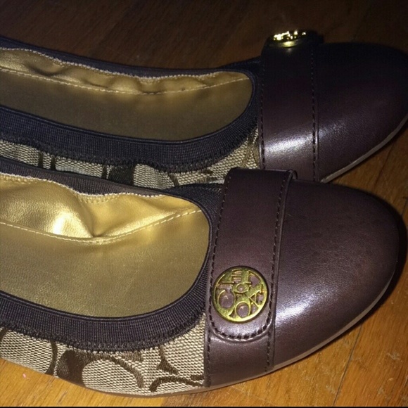 Cute Coach flats