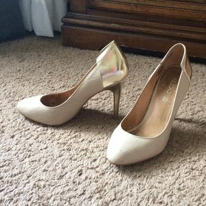 Nude heels with gold accent on heel