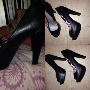Black shoes