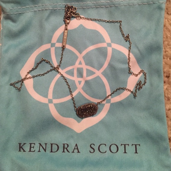 Grey Kendra Scott necklace