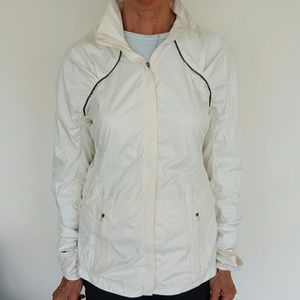 Lululemon Cream White Wind Breaker Gray Piping 8