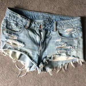 high wasted AEO shorts