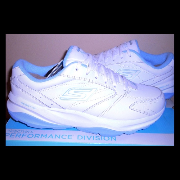 Skechers Performance  Leather GO FIT GO Sneaker
