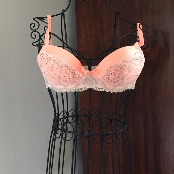 Victoria's Secret Other - 🐯Sold in Bundle🐯Victoria's Secret sequined bra