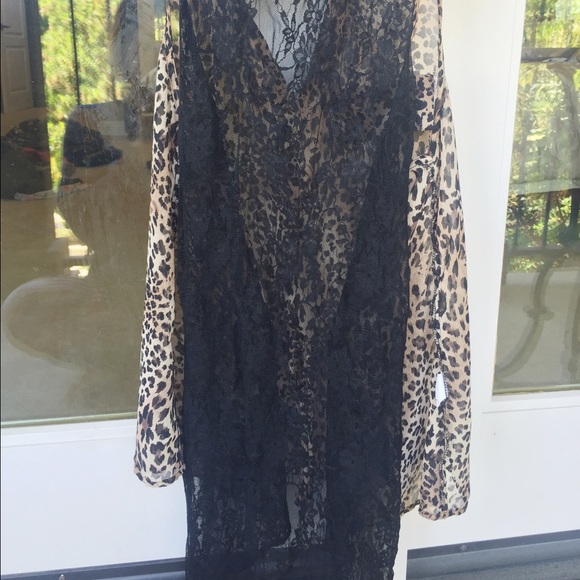 Foreign exchange cheetah print chiffon top - Picture 4 of 4