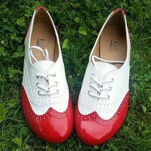 Red and white wingtip oxfords flats